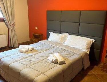 Large Double or Twin Room