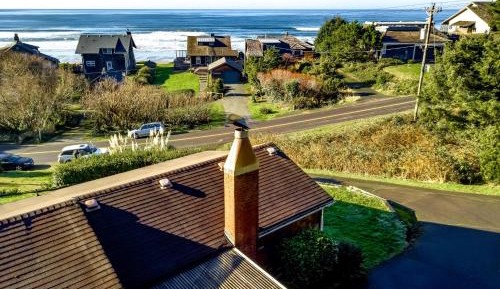 Two-Bedroom Holiday Home