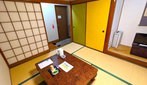 Japanese-Style Room