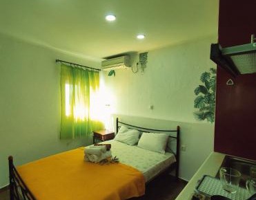 Deluxe Double Room with Balcony and Sea View