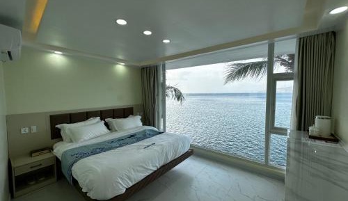 Deluxe Double Room with Sea View