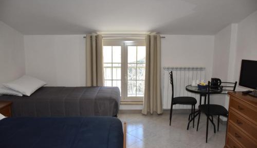 Classic Triple Room