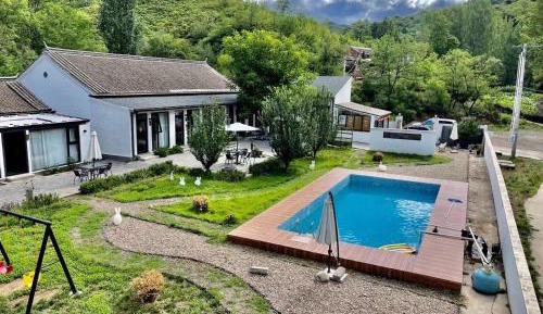 Double or Twin Room with Swimming Pool Access