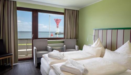 Double Room with Balcony and Sea View