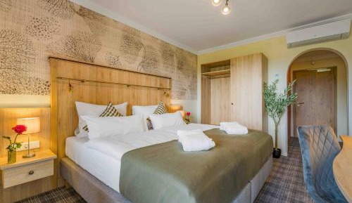 Double Room Classic West