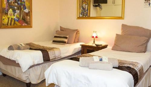 Twin Room with Shared Bathroom