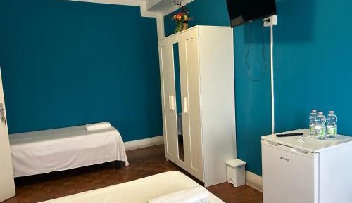 Economy Triple Room with Shared Bathroom