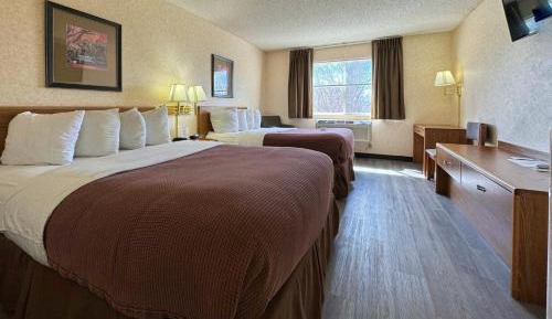 Queen Room with Two Queen Beds