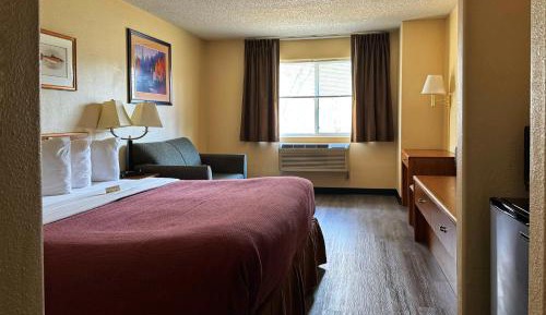 King Studio with Sofa Bed