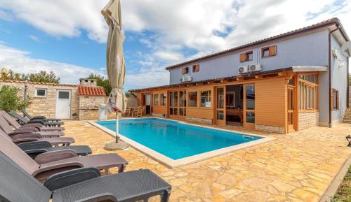 Six-Bedroom House