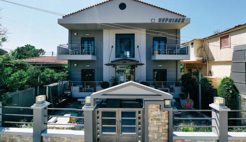 Triple Room with Balcony