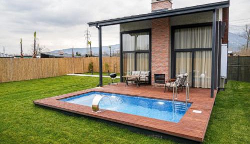 Deluxe Villa