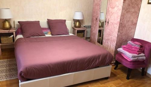 Comfort Room (2 adults + 1 child)
