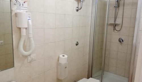 Large Single Room
