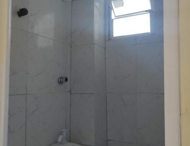 Apartment with Shower