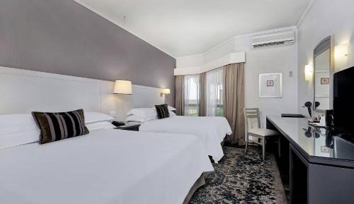 Larger Guest room, 2 Queen Beds