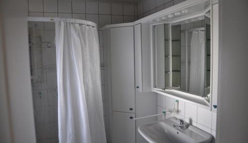 One-Bedroom Apartment (2 Adults) - Annex4