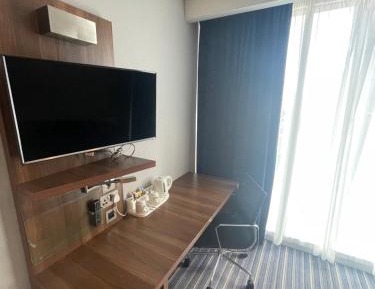 Standard Double Room with Free Hot Breakfast