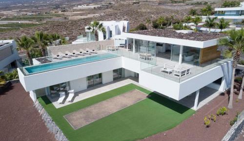 Villa with Sea View