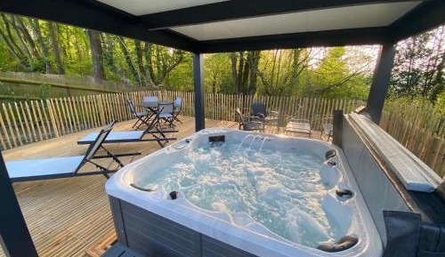 Apartment with Garden View