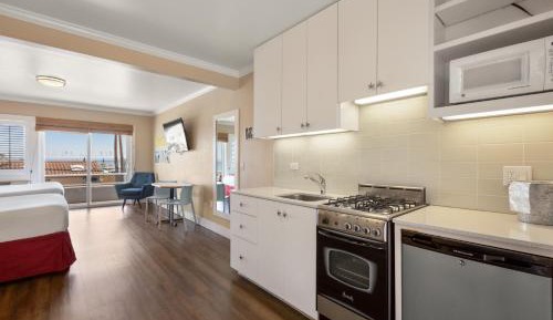 Queen Room with Balcony