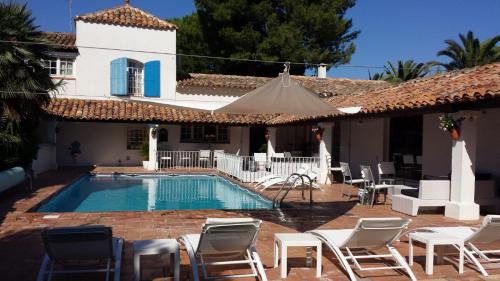 Villa