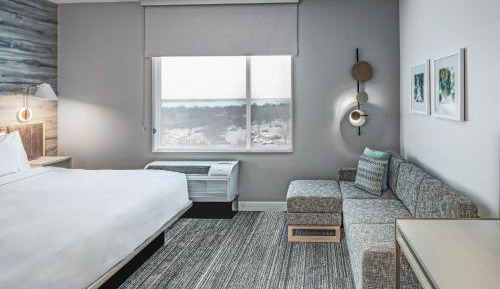 King Studio with Sofa Bed