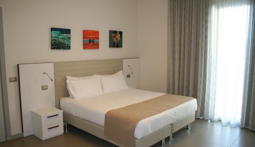 Double or Twin Room with Side Sea View