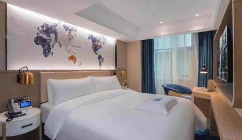 Light Double Room