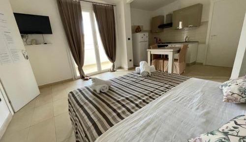 Double Room with Balcony (2 Adults + 1 Child)