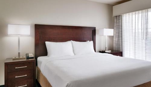 King Studio Suite with Sofa Bed - Hearing Accessible