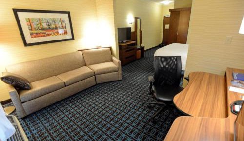 King Studio with Sofa Bed