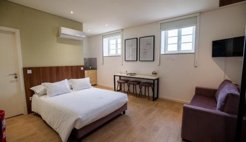 Studio Apartment