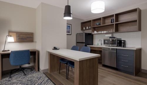 King Studio Suite