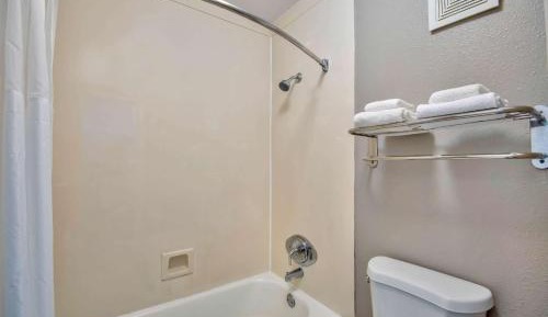 King Room - Non-Smoking