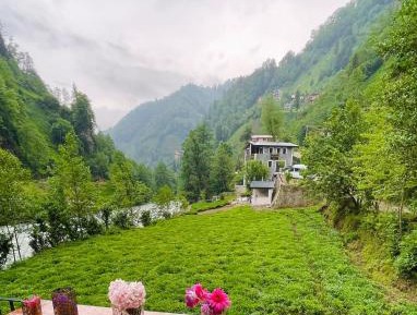 Deluxe Double Room with Shower