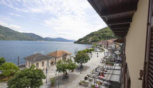 Superior Quadruple Room with Lake View