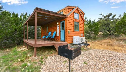 One-Bedroom Holiday Home
