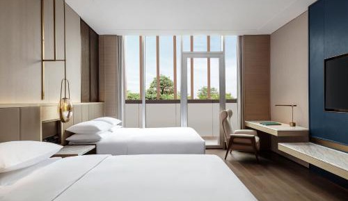 Elite, Guest room, 2 Double, City view, Balcony
