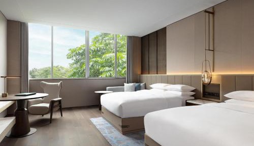 Deluxe, Guest room, 2 Double, City view