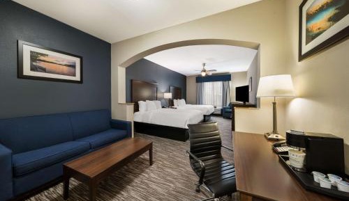 Queen Suite with Two Queen Beds