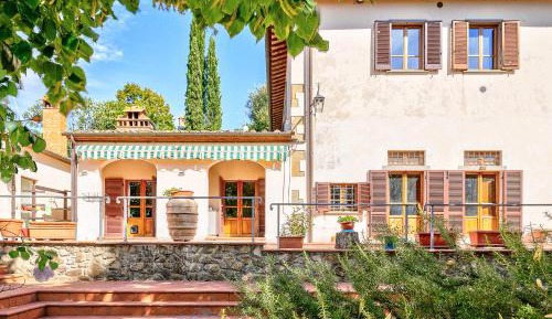 Apartment with Garden View
