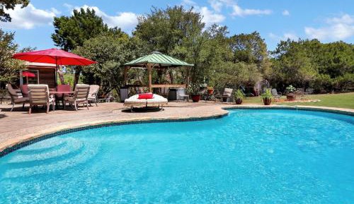 Three-Bedroom Holiday Home 