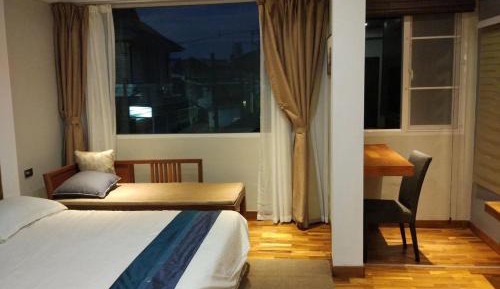 Deluxe Double Room (Building C)