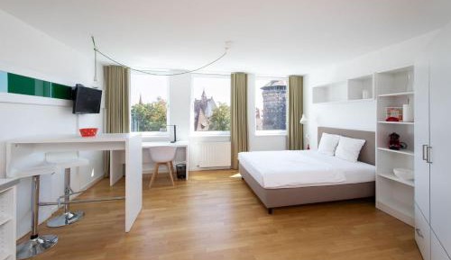 Comfy Apartment with Kitchen