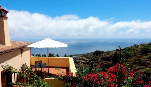 One-Bedroom Holiday Home