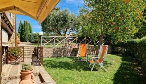 Apartment with Garden View