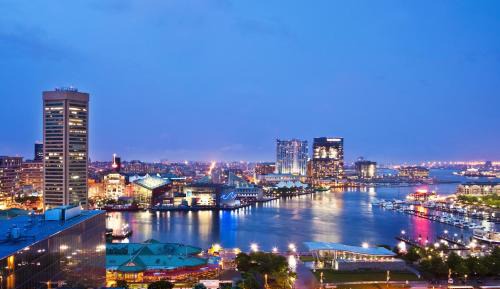 Guest room, 1 King, Harbor view