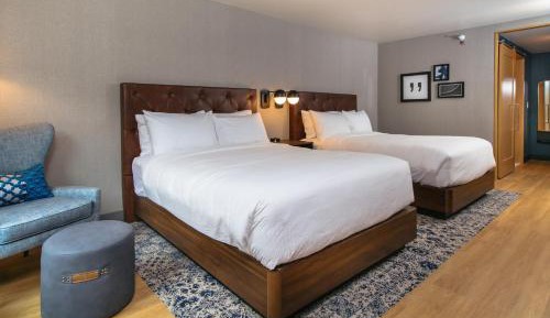 Traditional Queen Room with Two Queen Beds