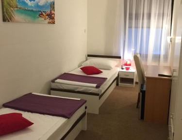 Economy Twin Room